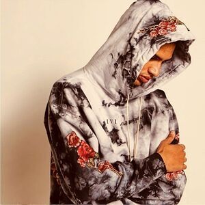Civil Regime Red Rose Hoodie in OG Marble Wash
Red Roses Pullover Hoodie S